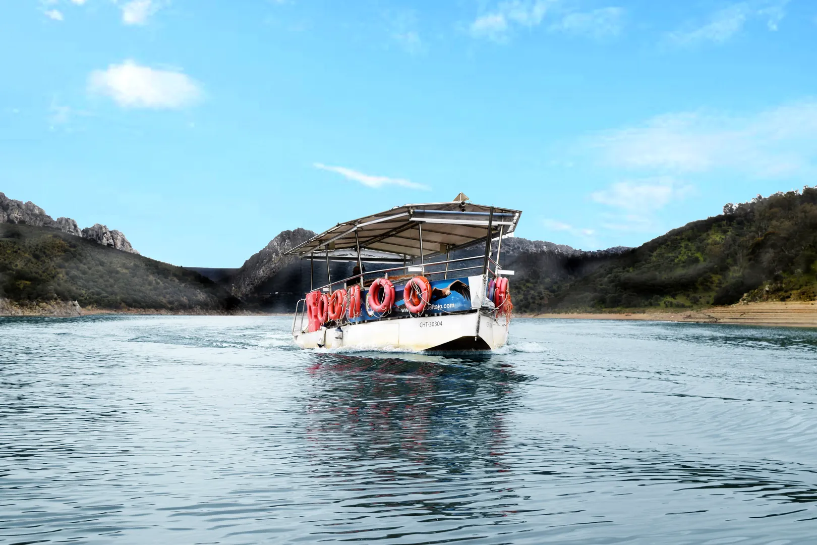 Crucero fluvial: Safari en Monfragüe