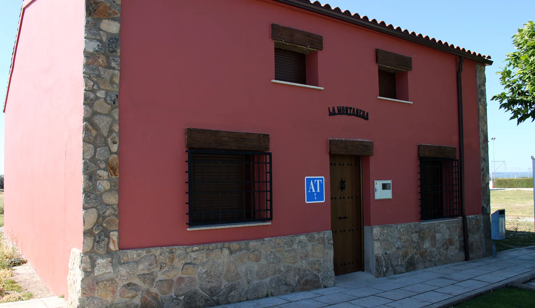 Alojamiento turístico La Montanera