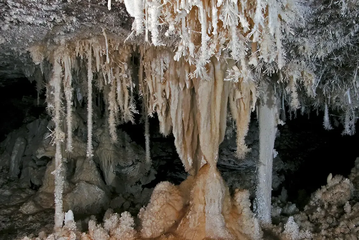Cueva de Castañar